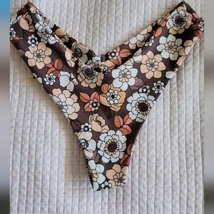 Skatie Floral High-Cut Bikini Bottoms in Brown, Cream, and Blush Size M